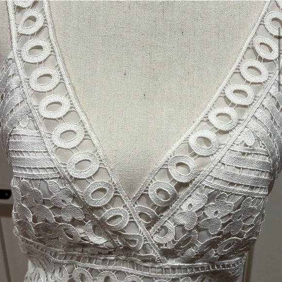 DVF TIANA SLEEVELESS LACE FLOUNCE DRESS Diana Von Furstenberg - Picture 12 of 16